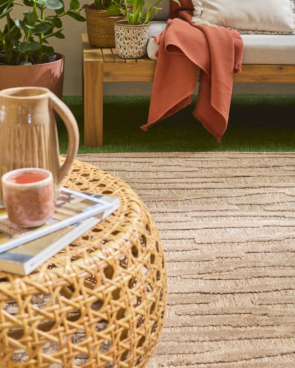Alfombras estampadas de interior y exterior en color beige: SAN990BEI Alfombras Nazar