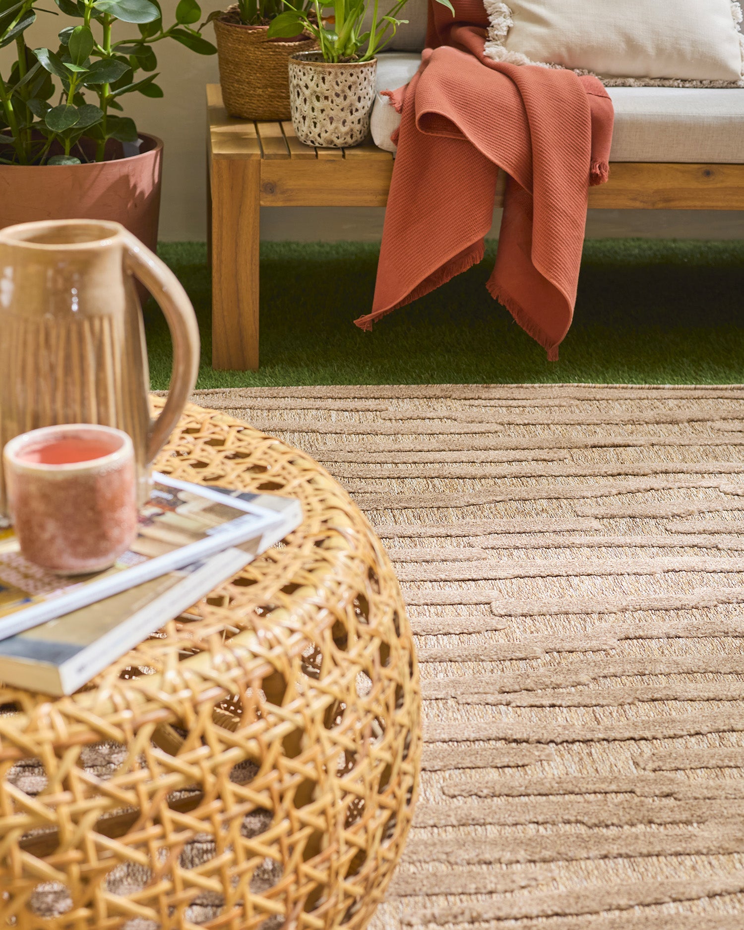 Alfombras estampadas de interior y exterior en color beige: SAN990BEI Alfombras Nazar