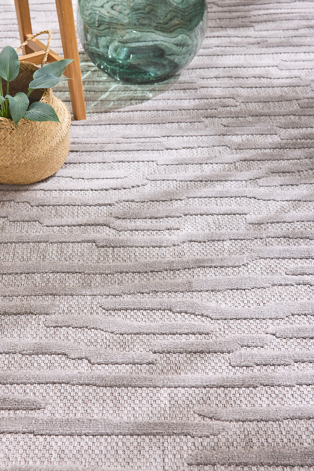 Gray patterned indoor and outdoor rugs: SAN990GRI Nazar rugs