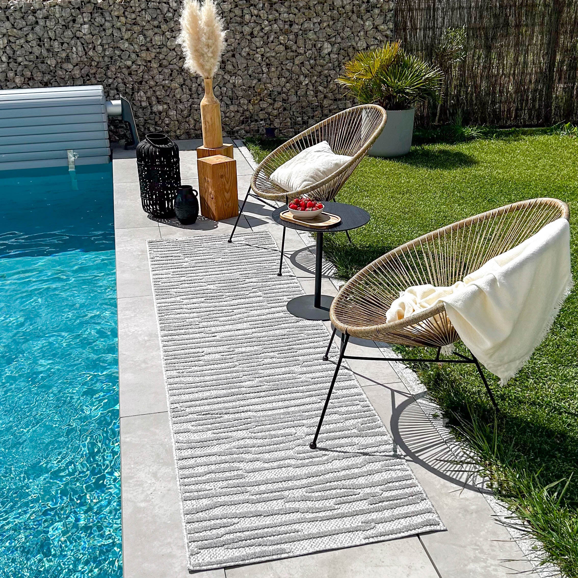Gray patterned indoor and outdoor rugs: SAN990GRI Nazar rugs