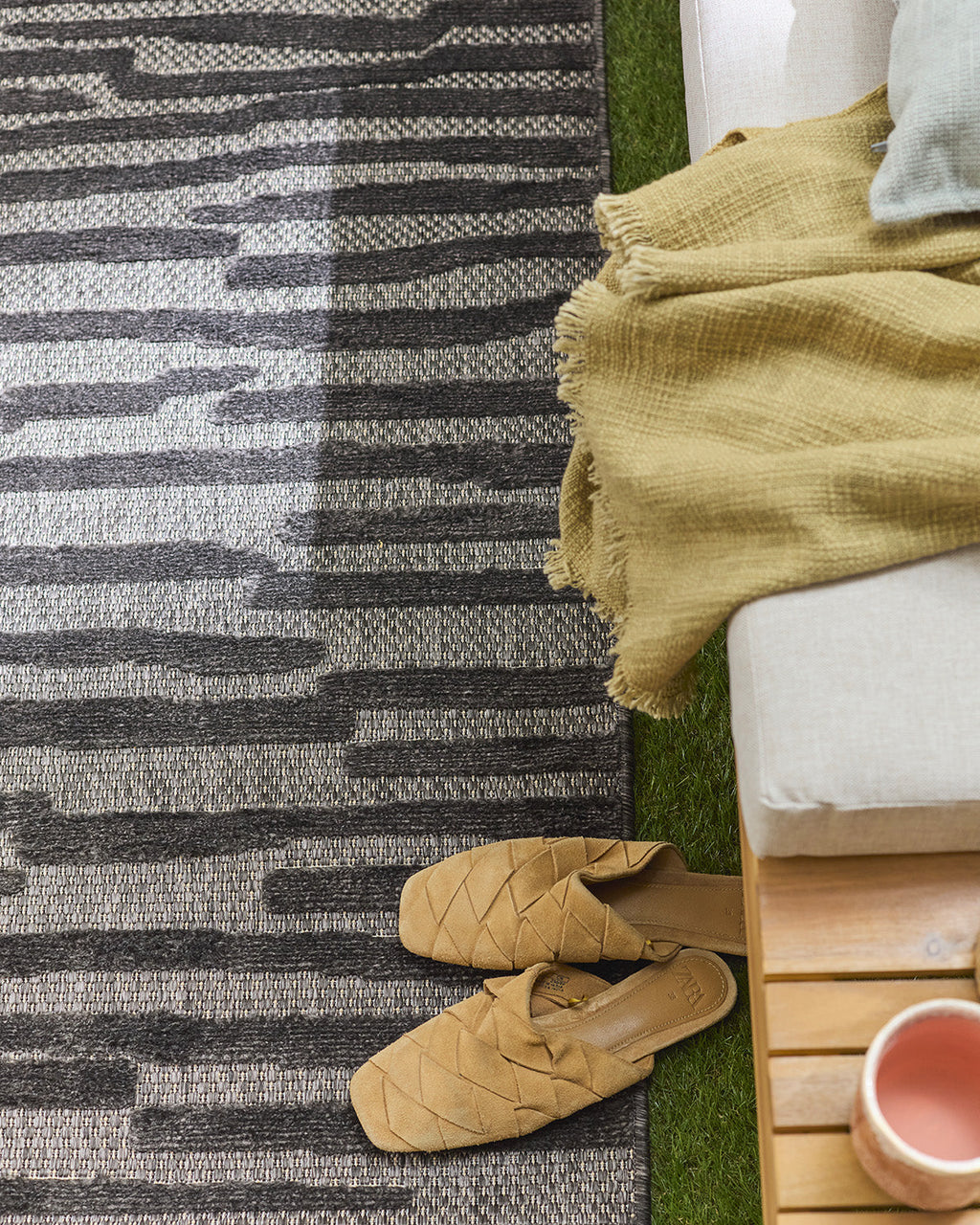 Alfombras estampadas de interior y exterior Negro: SAN990NOI Alfombras Nazar