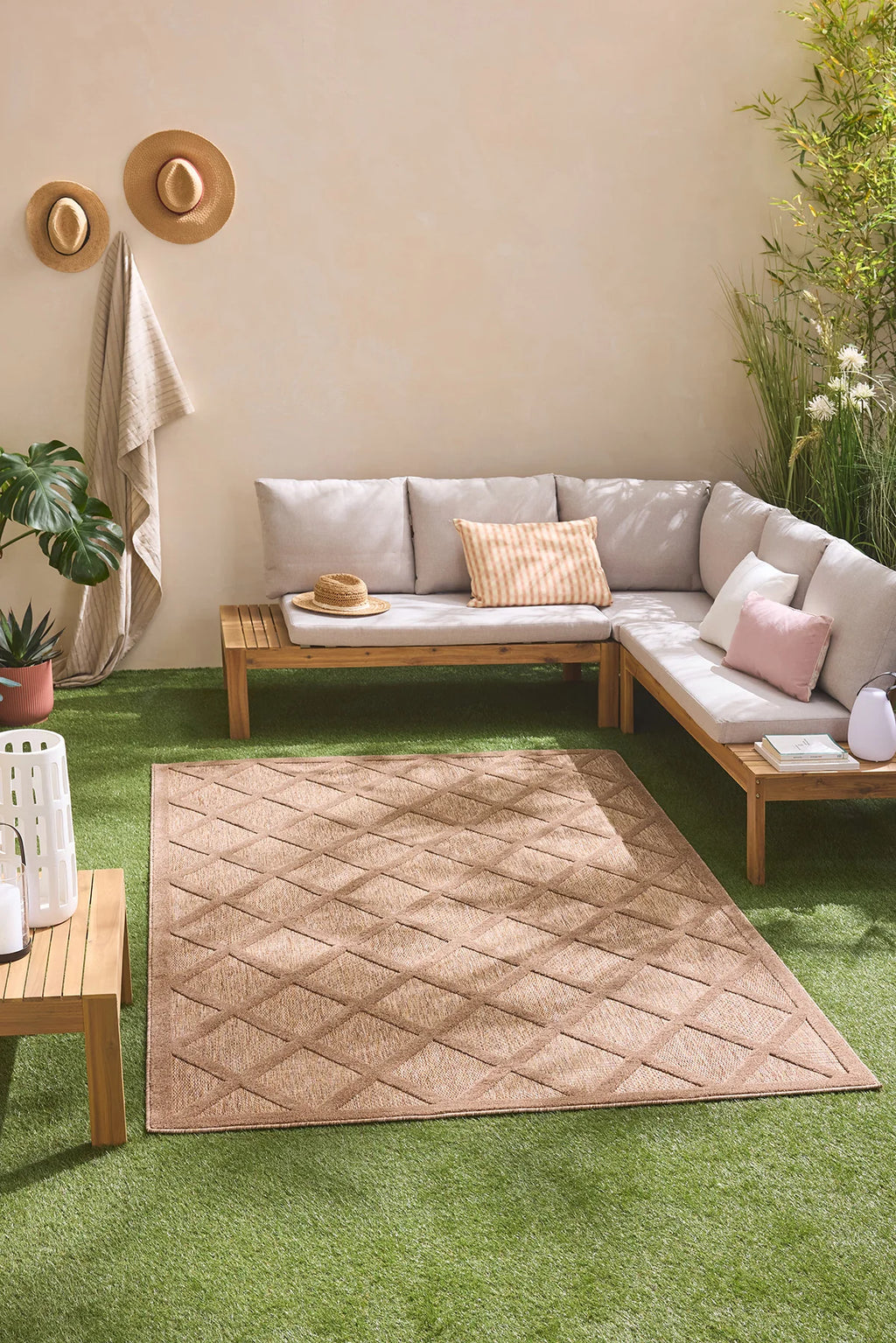 Santorini 991 Rug - Graphic Pattern - Beige - Indoor / Outdoor