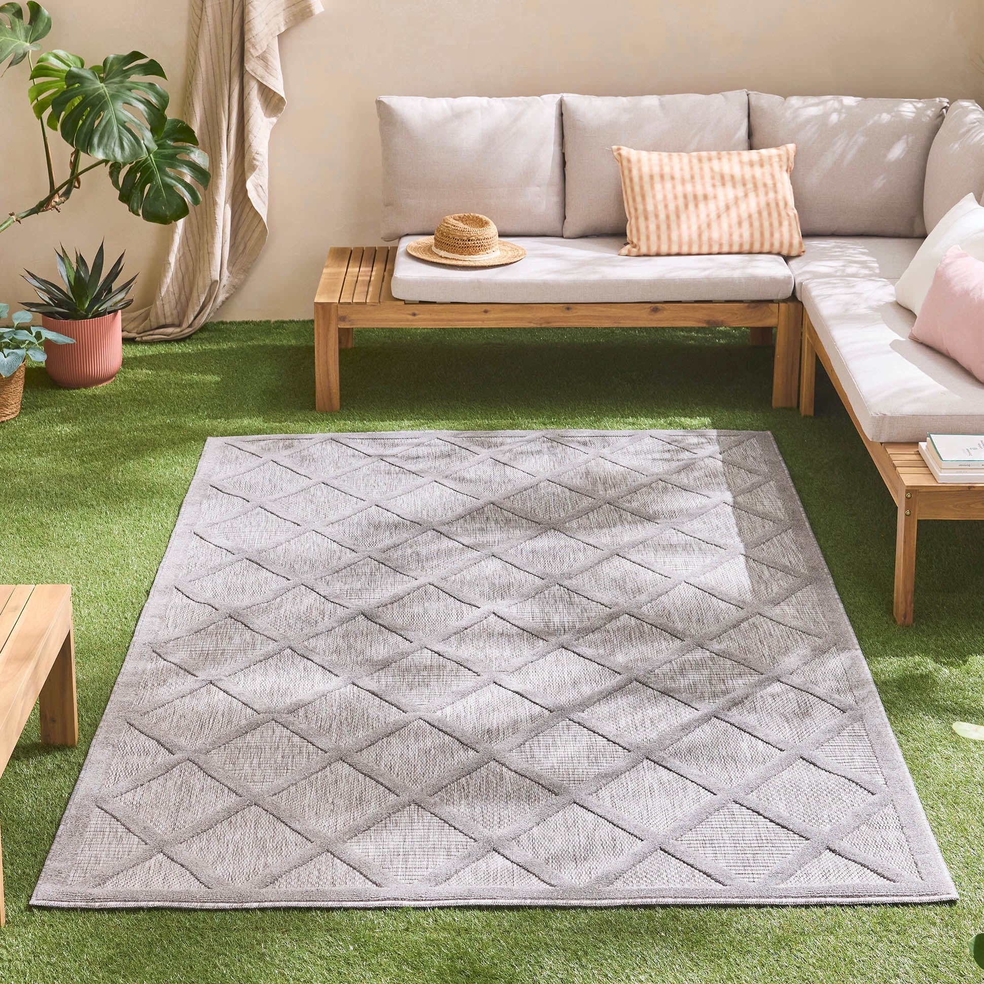 Santorini 991 Rug - Graphic Pattern - Gray - Indoor / Outdoor