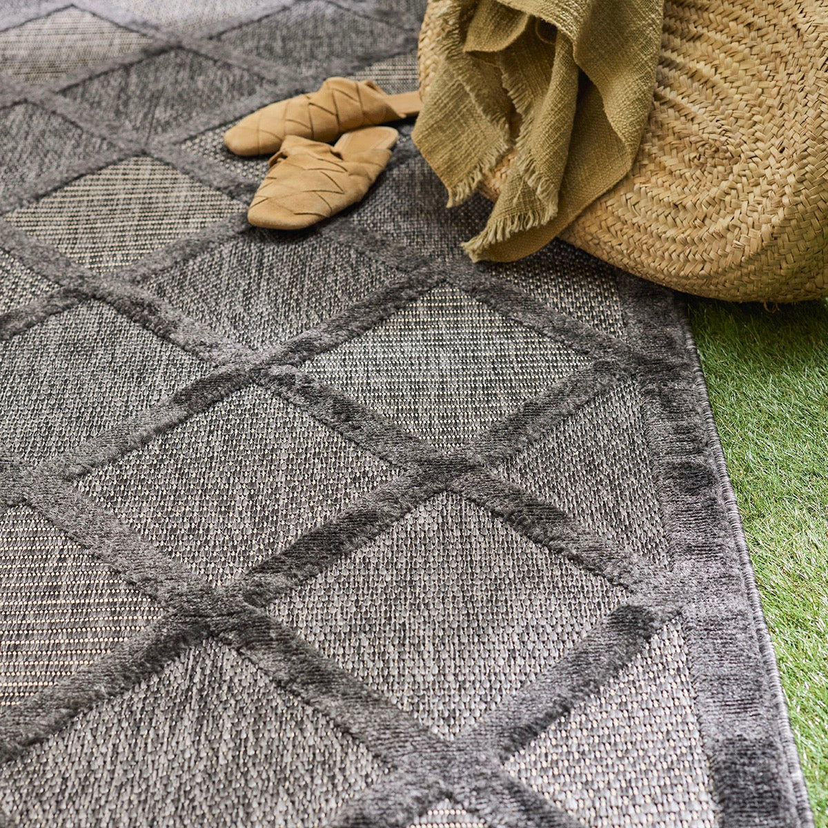 Alfombra Santorini 991 - Diseño Gráfico - Negro - Interior / Exterior