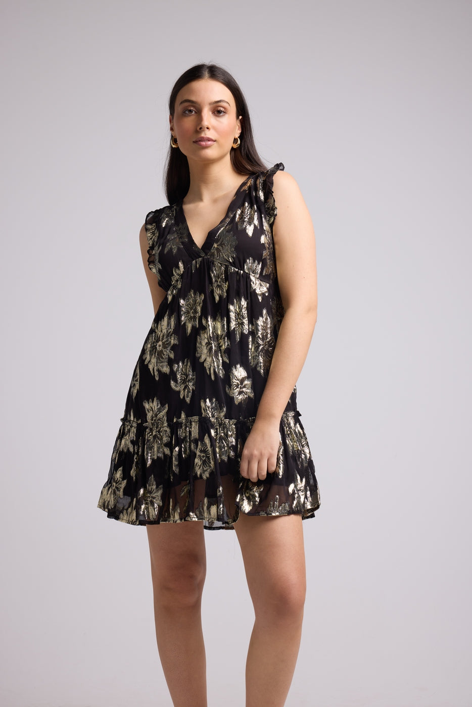 Vestido Corto - Corte Escarlata - Negro