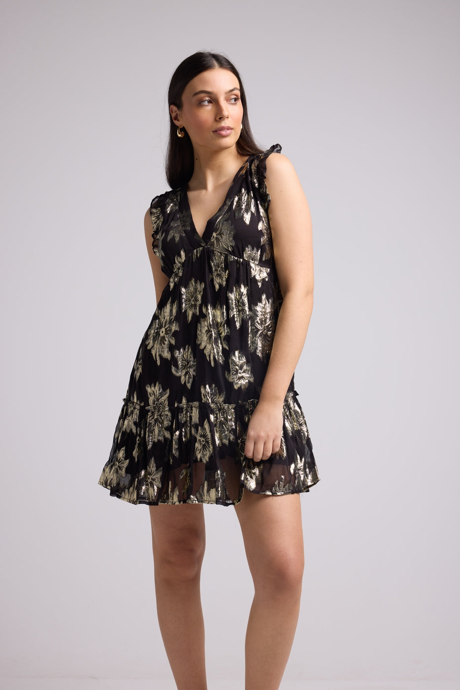 Vestido Corto - Corte Escarlata - Negro