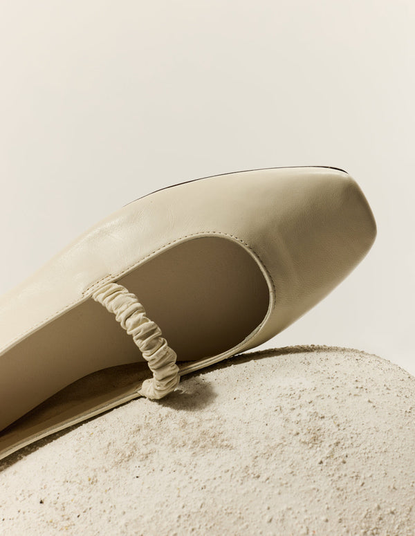 Serra Ballet Flats - Ecru Leather