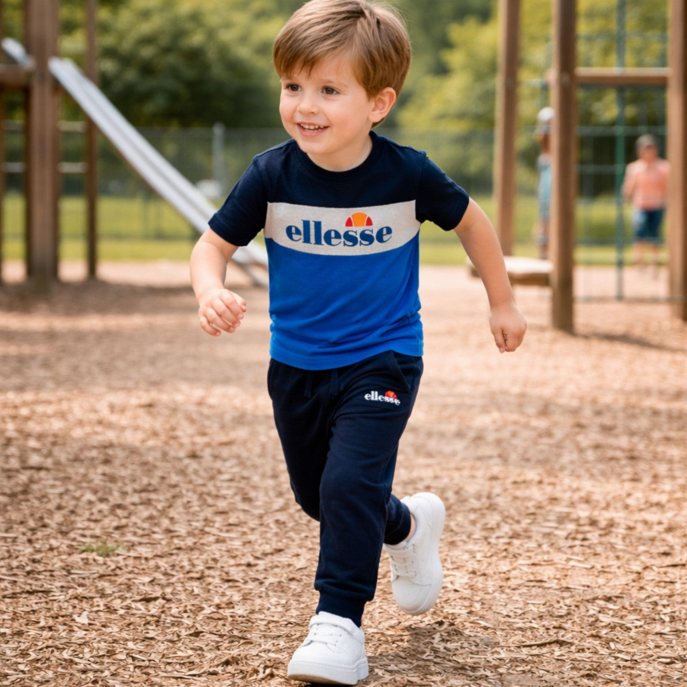 Pack de 2 Camisetas y Pantalones de Chándal Ellesse Niño Blanco/Azul Marino