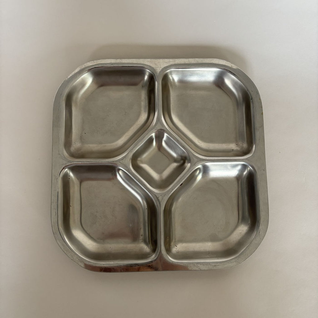 Plat En Inox Vintage
