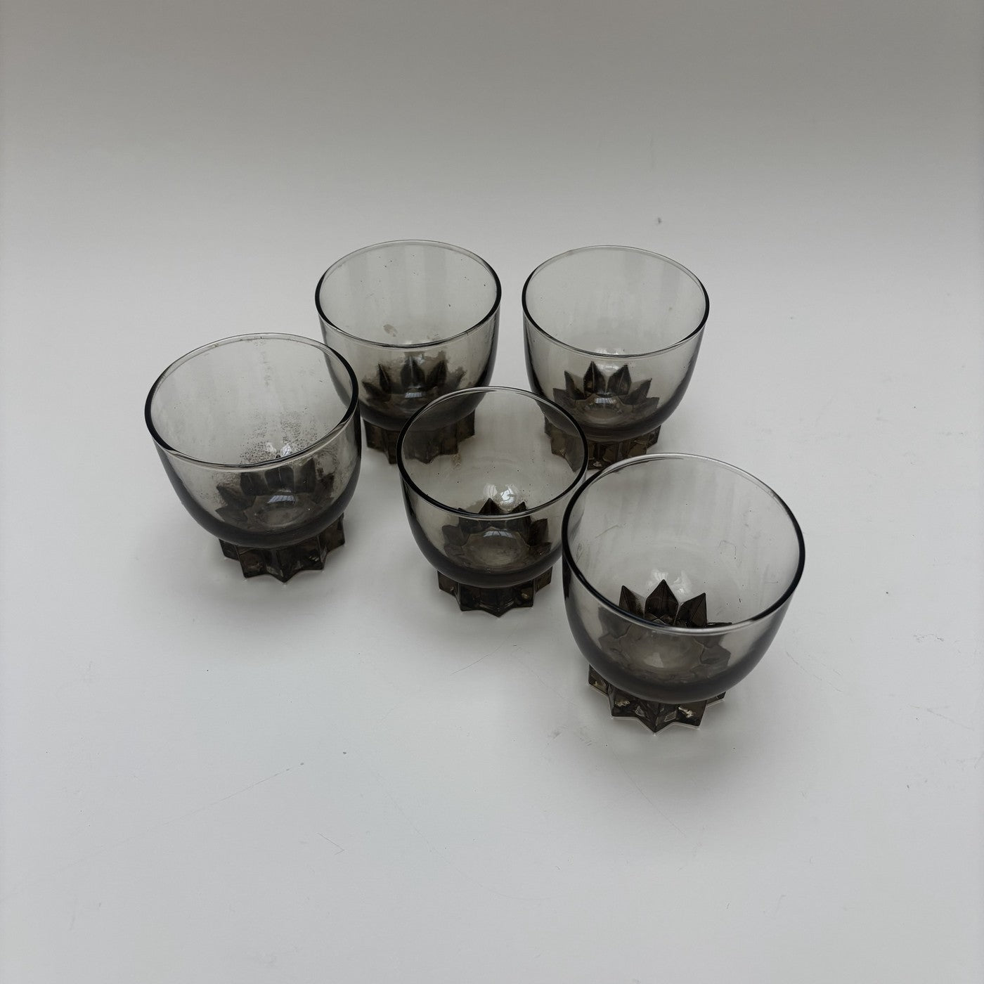 Set De 5 Vasos Pequeños Marrones Art Déco