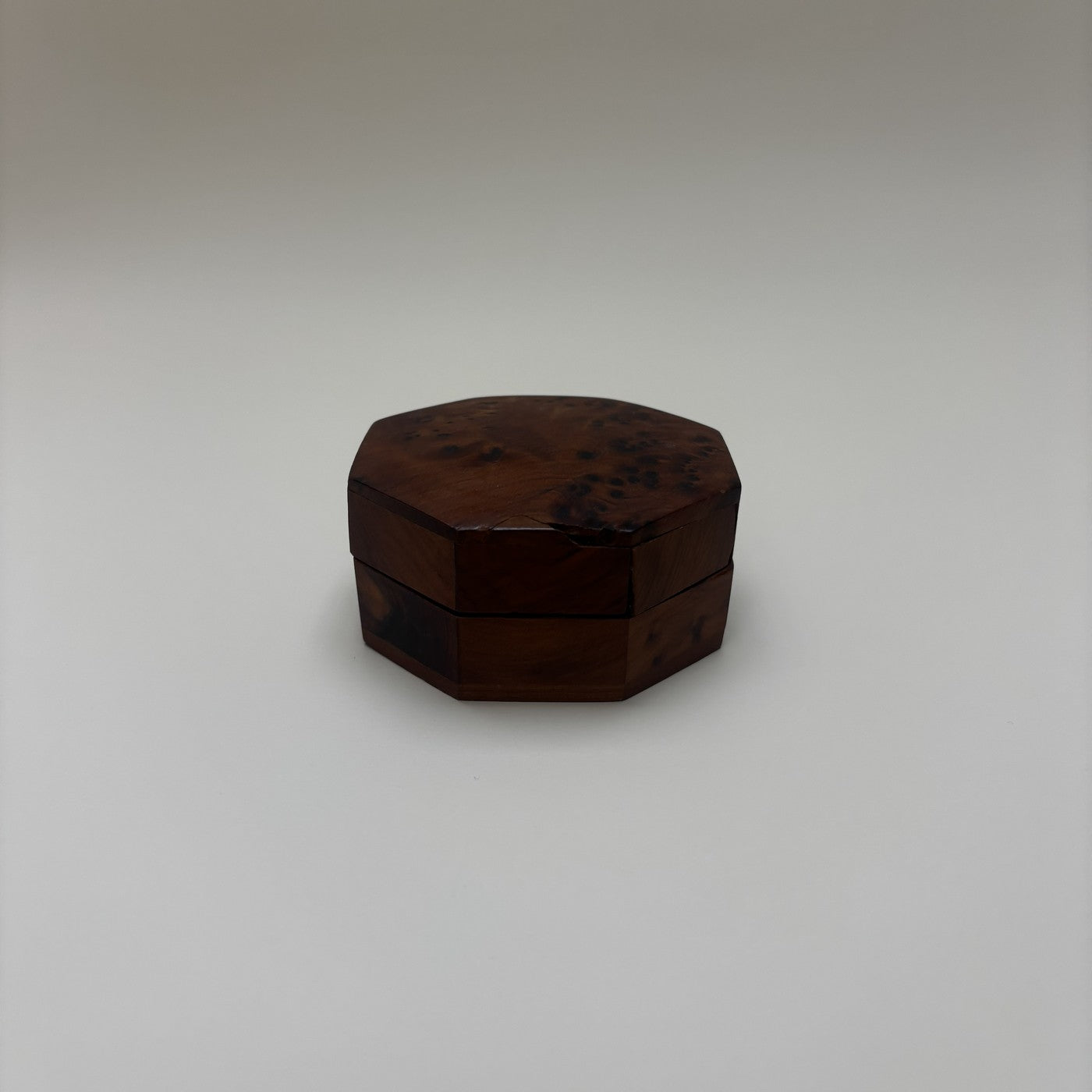Boîte En Bois Octogonale Loupe D'Orme