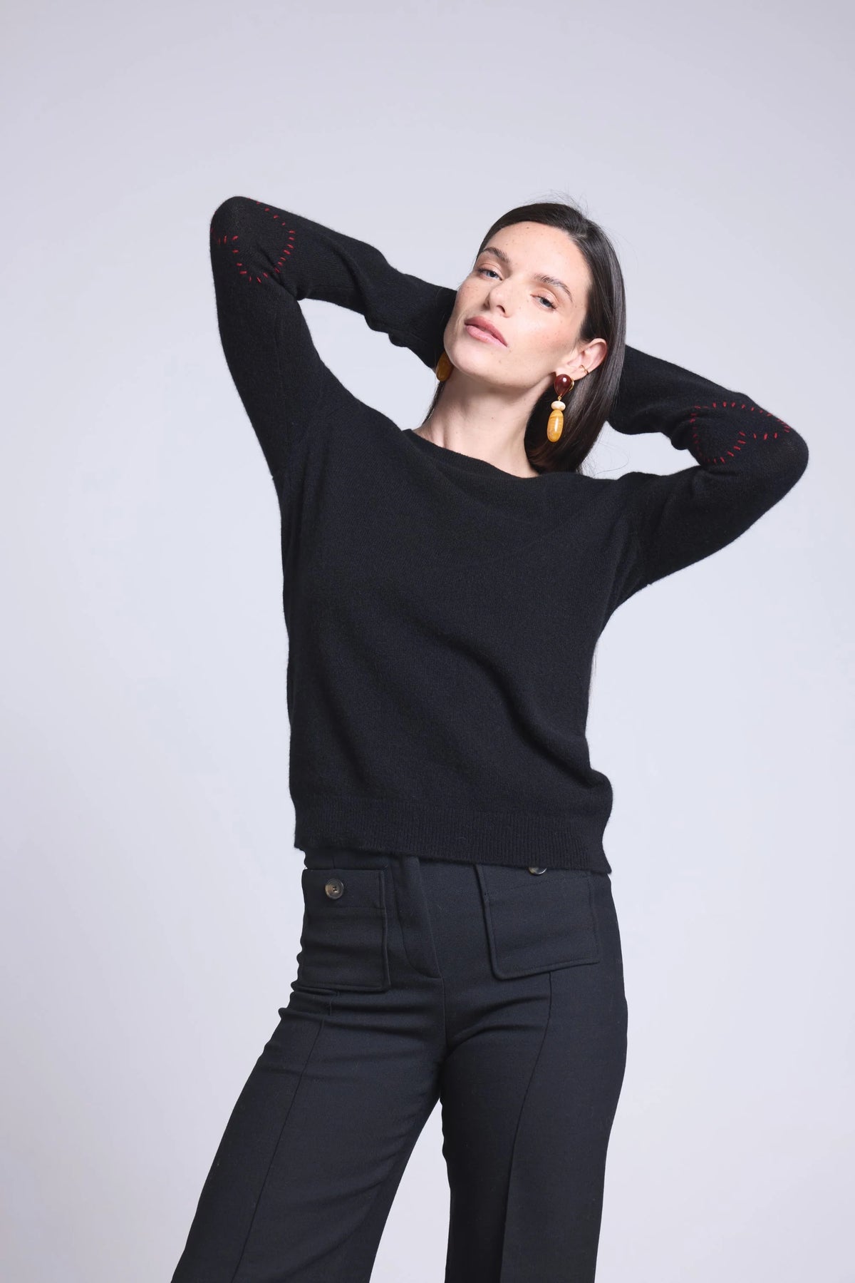 Maglione Girocollo Cuori Cuciti Gomiti Stitch - Nero Rosso - Donna - 100% Cashmere