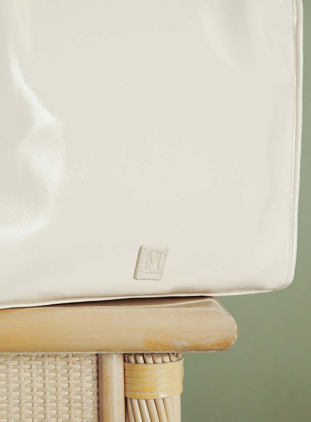 Bolso Tote Suzy Vernis - Crudo