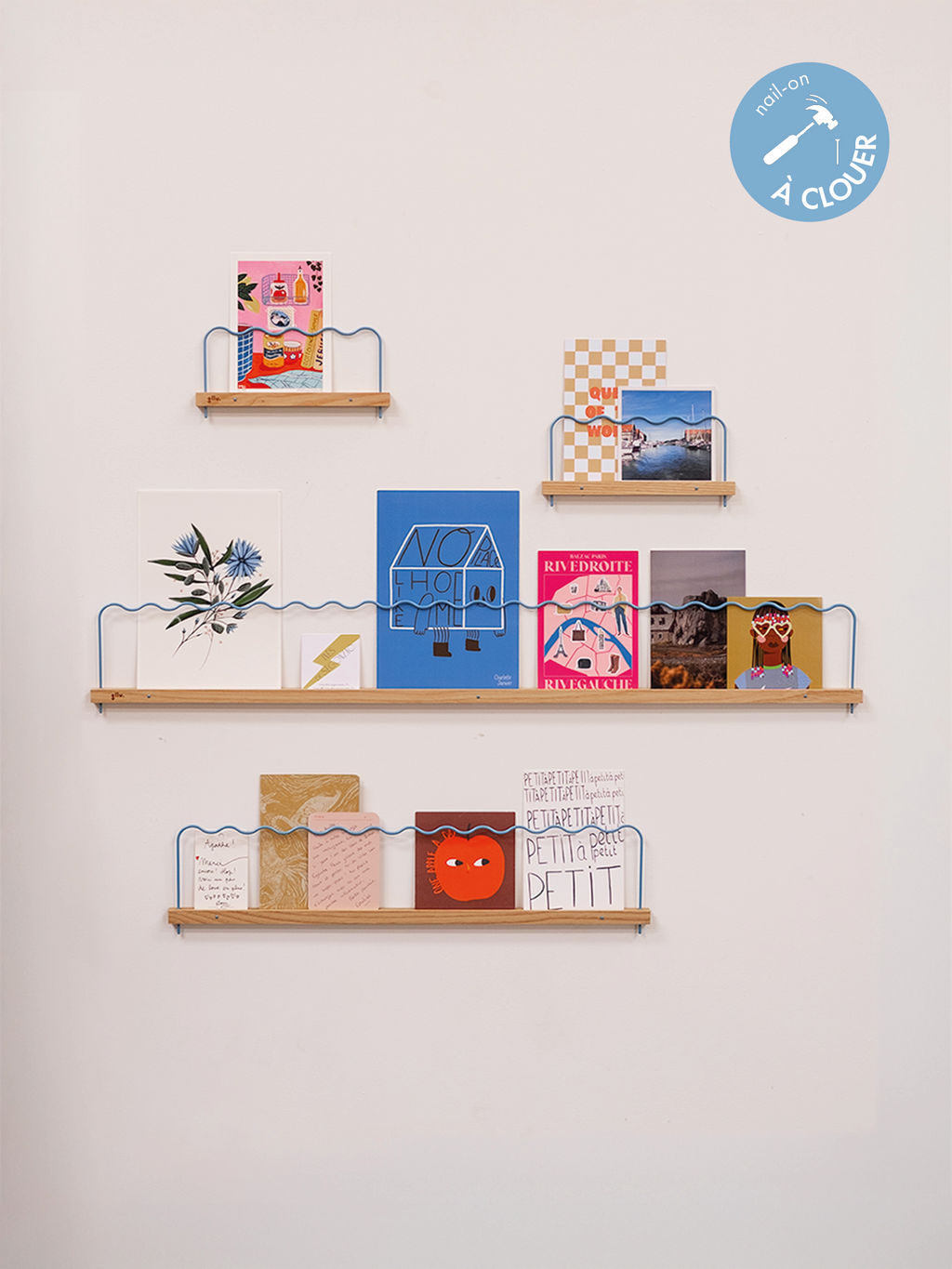 Super-Poses Onde Picture Ledge - Pastel Blue