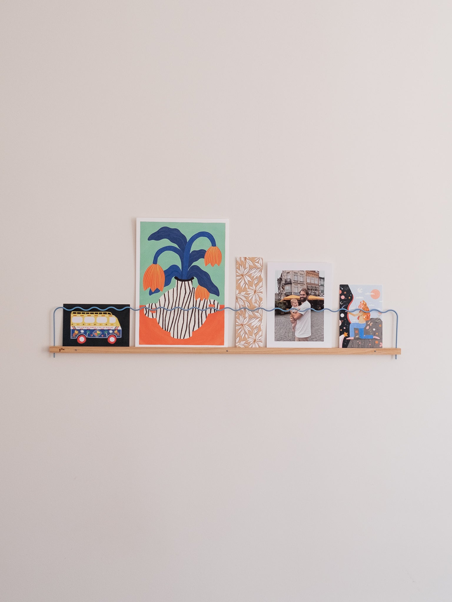 Super-Poses Onde Picture Ledge - Pastel Blue