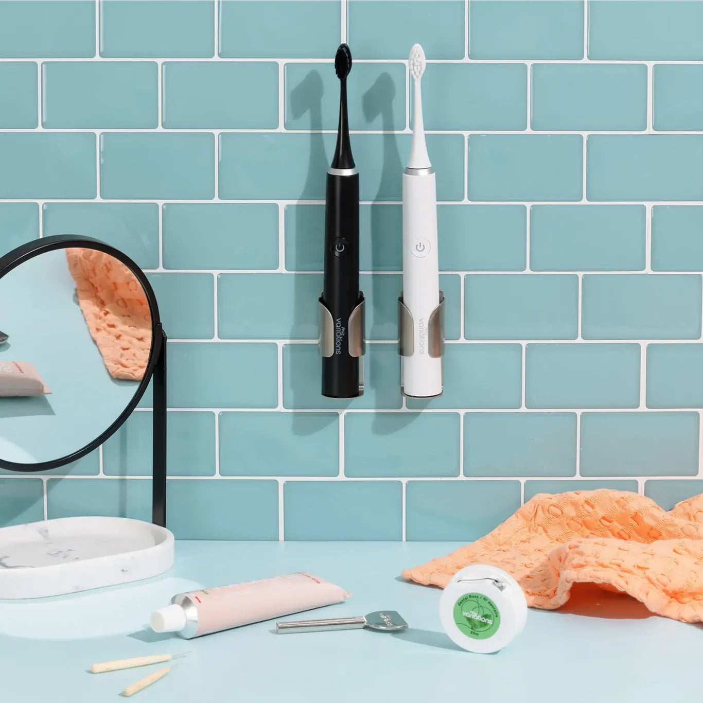 Brosse Rose + Étui + Support