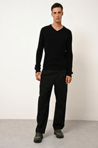 Jersey Cuello en V - Tom - Negro