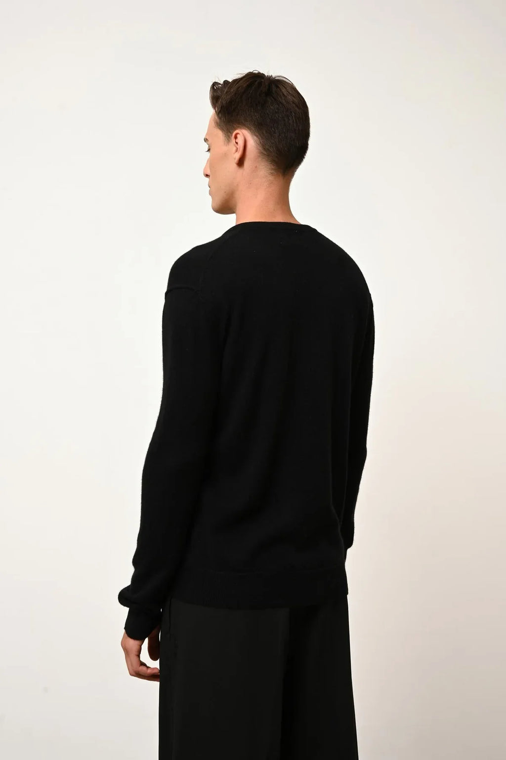 Jersey Cuello en V - Tom - Negro