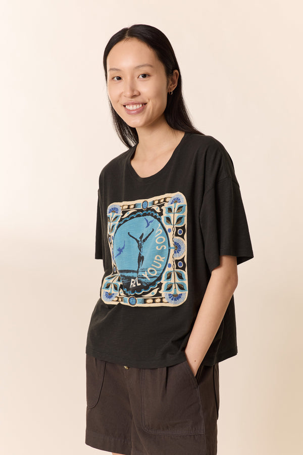 Camiseta Titan Feel