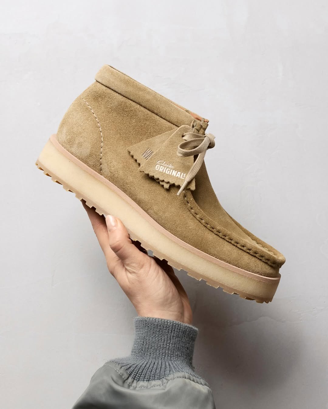 Wallabee Scout - Dark Sand Suede - Femme