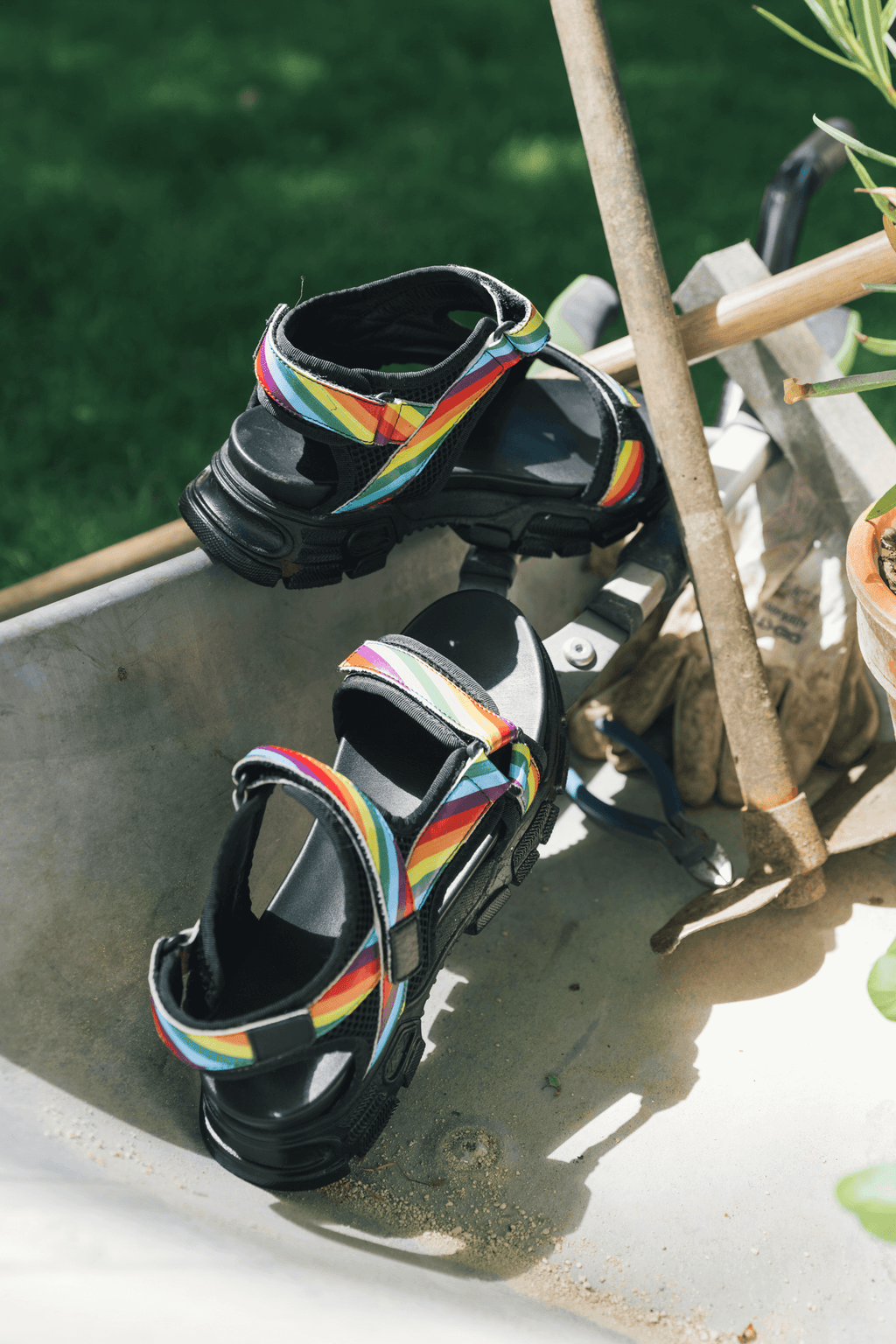 Sandalias Travis En Cuero Rainbow