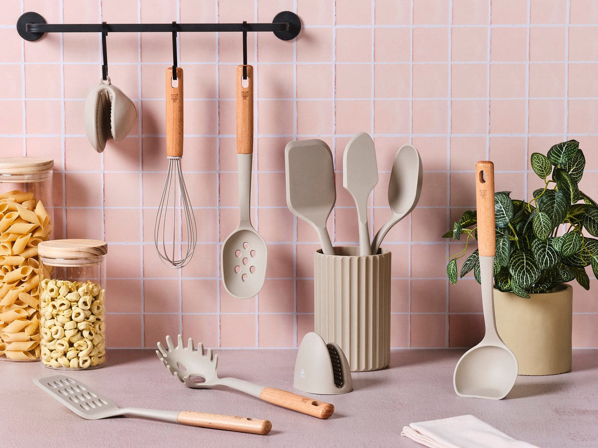 Nude - 2 Salad Servers - Gunnar