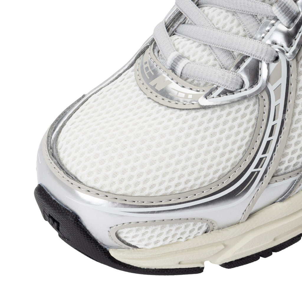 New Balance U740 Women's Sneakers - White, Grey, Orange