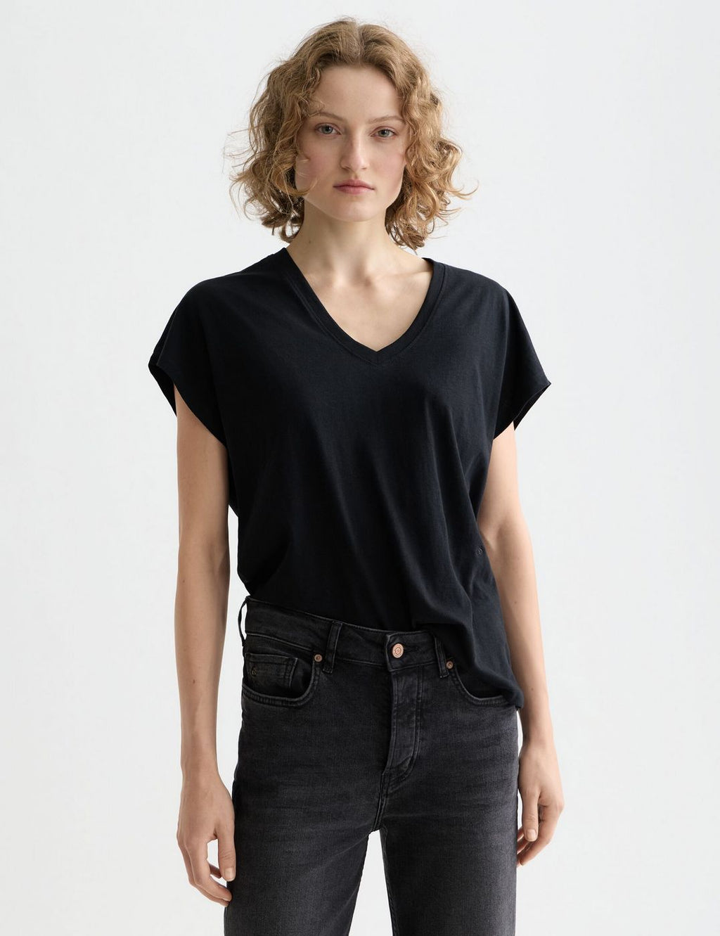 Core Slub V-Neck T-Shirt - Black