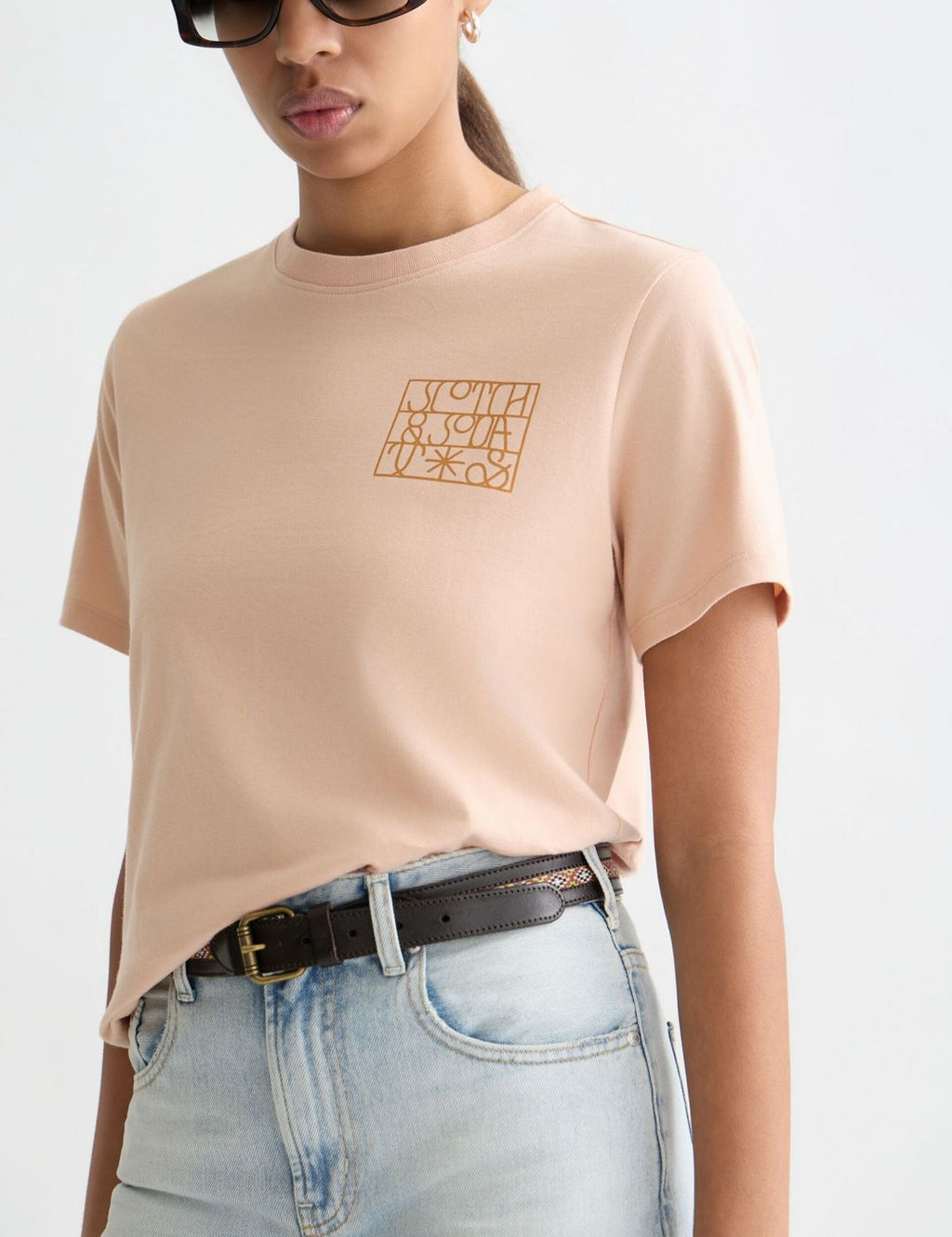 Small Artwork Regular-Fit T-Shirt - Rose Dust