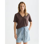 Linen V-Neck T-Shirt - Hot Fudge