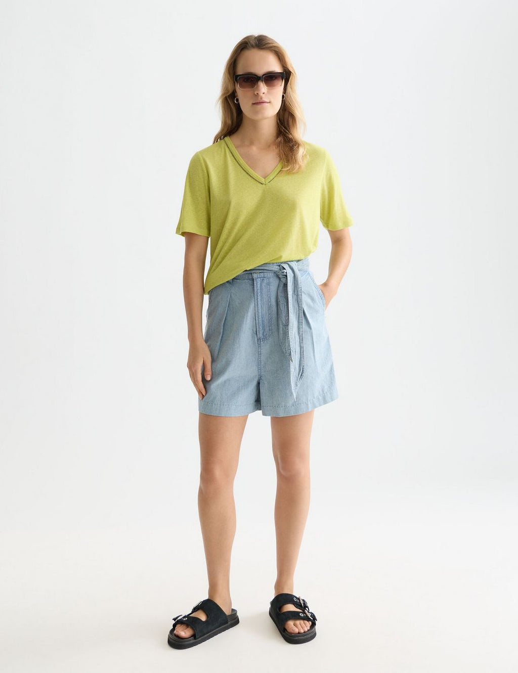 Linen V-Neck T-Shirt - Green Oasis