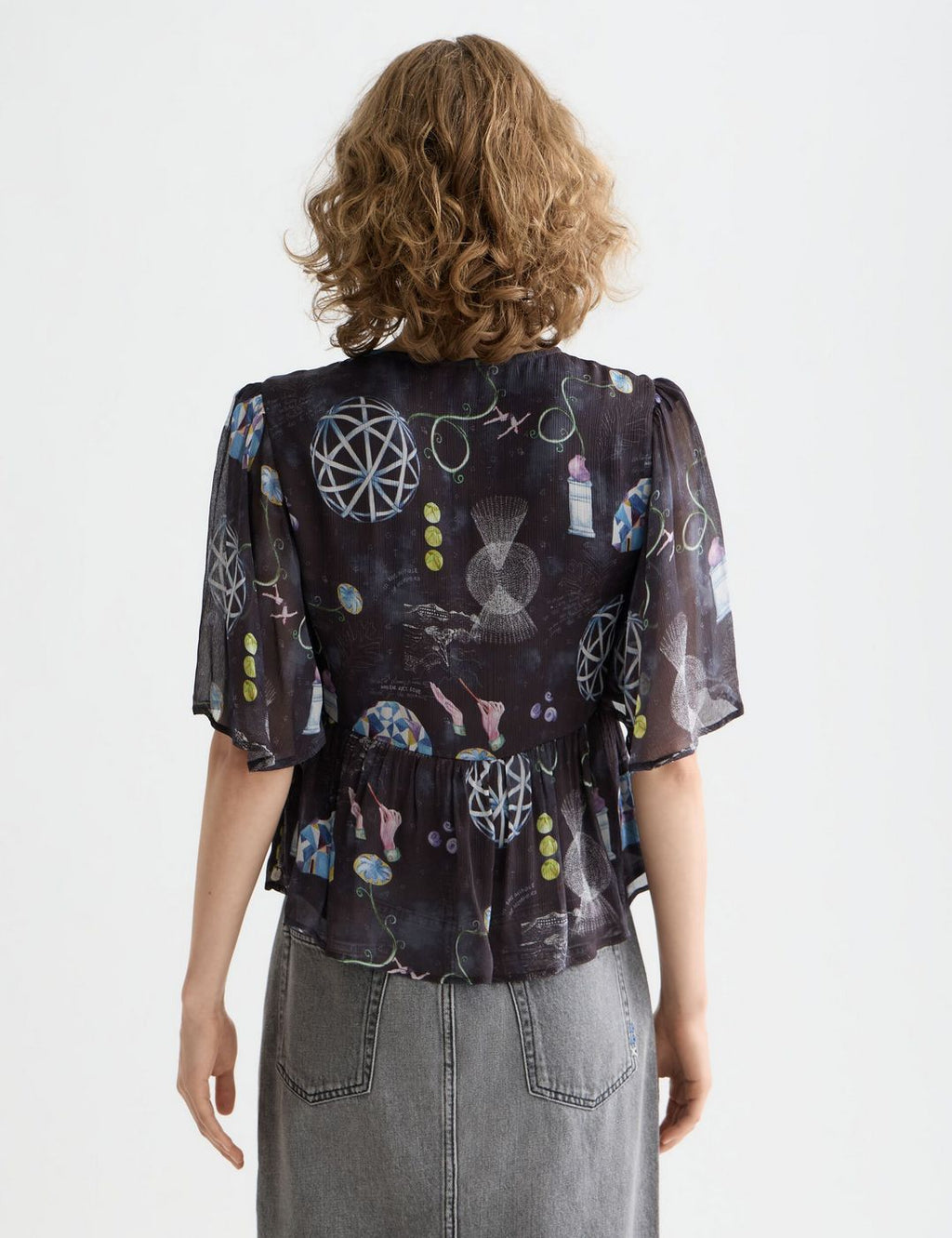 Short-Sleeved Peplum Top - Black Mountain