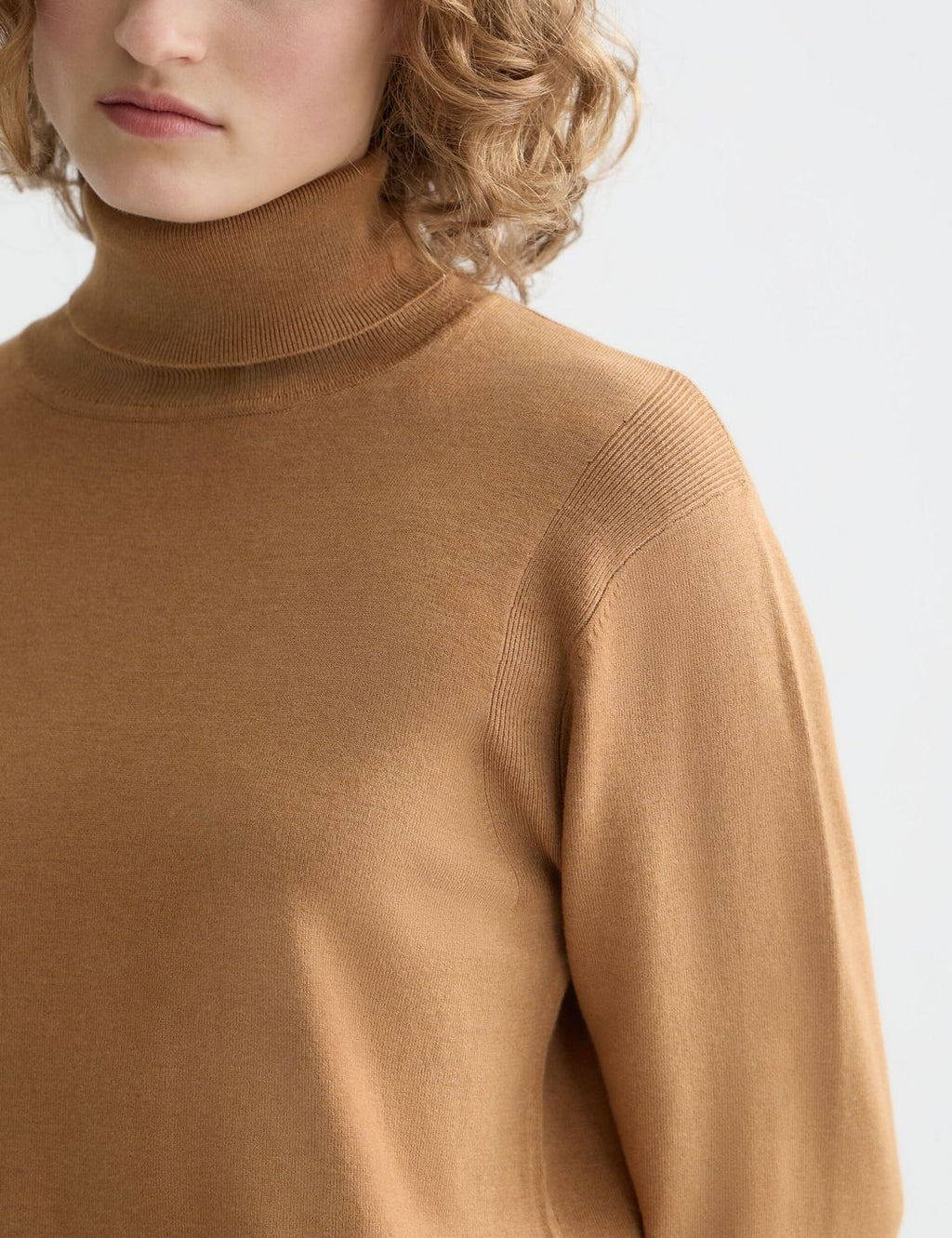 Pull Core Roll Neck Relaxed - Tobacco Melange