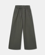 Pantalon femme en popeline de coton kaki, coupe large et fluide avec taille élastiquée, idéal pour une silhouette décontractée et élégante en été.
