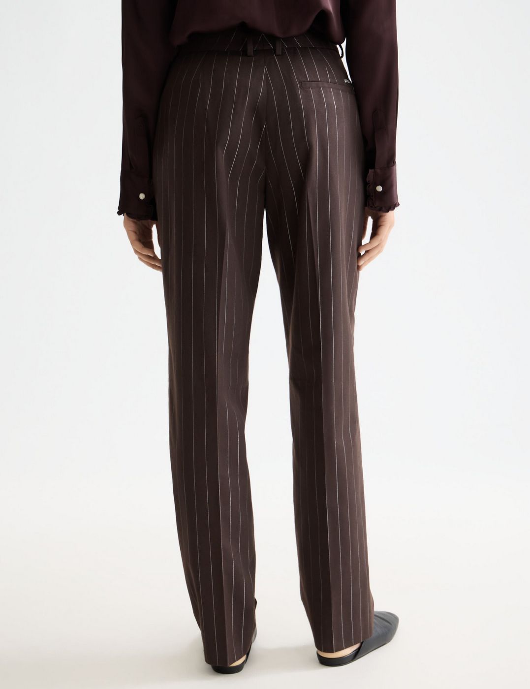 Robyn - High-Rise Relaxed Tapered Leg - Chocolate Plum