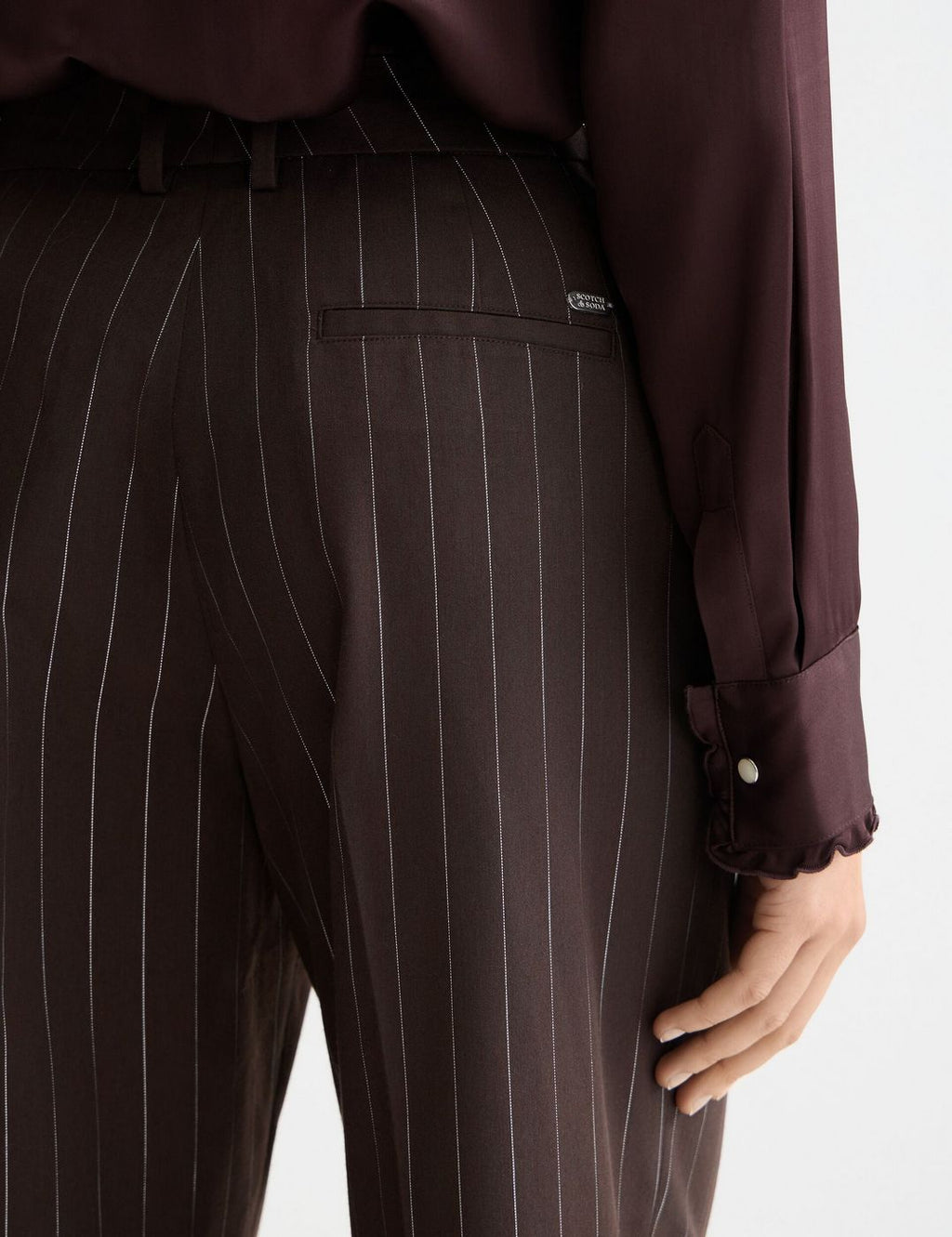 Robyn - High-Rise Relaxed Tapered Leg - Chocolate Plum