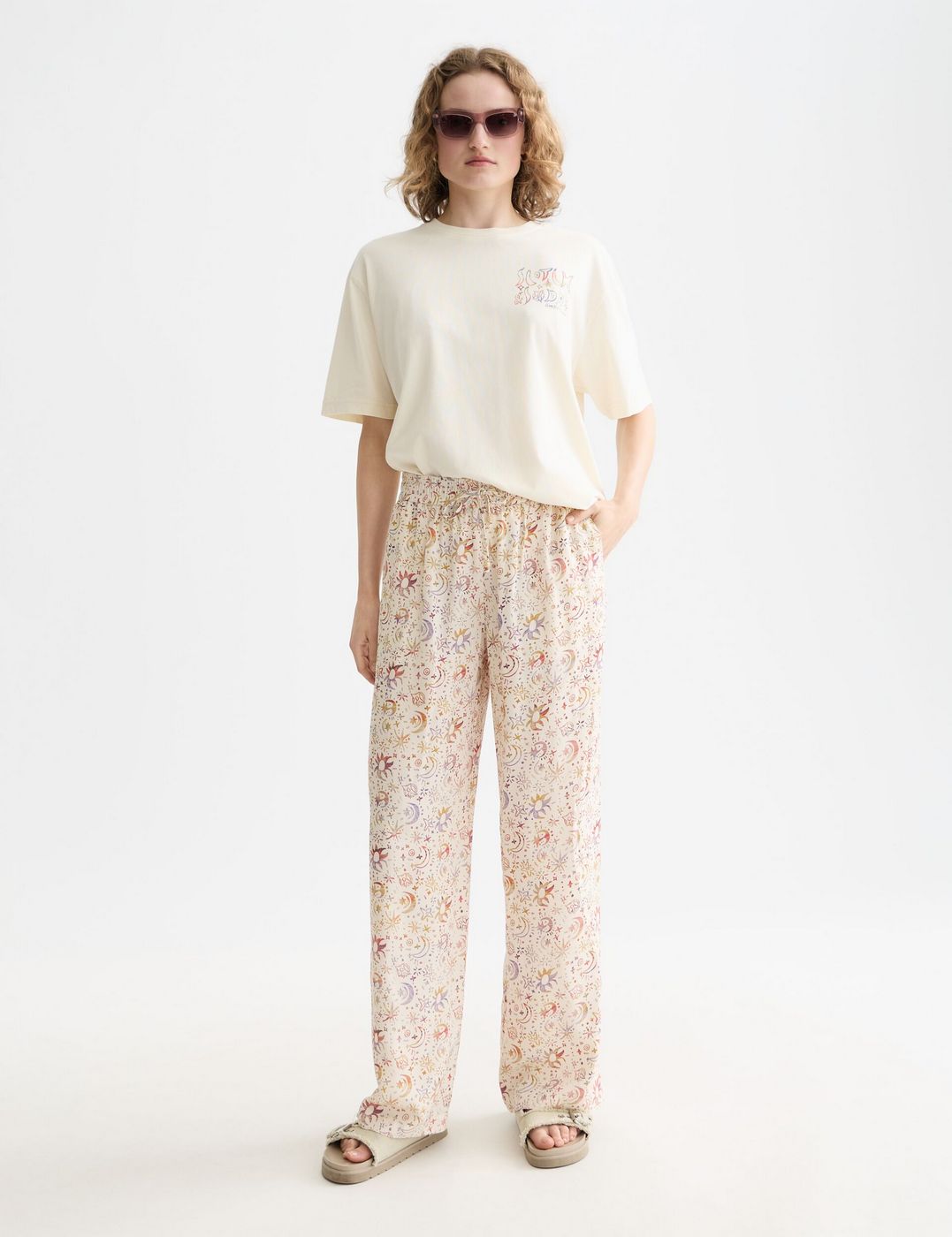 Gia - Mid Rise Wide Leg All Over Printed Pants - Cosmic Sky Eggnog