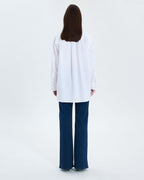 White oversized shirt_3