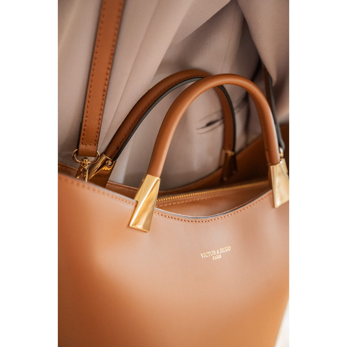 Bolso De Mano Lety - Camel Oscuro
