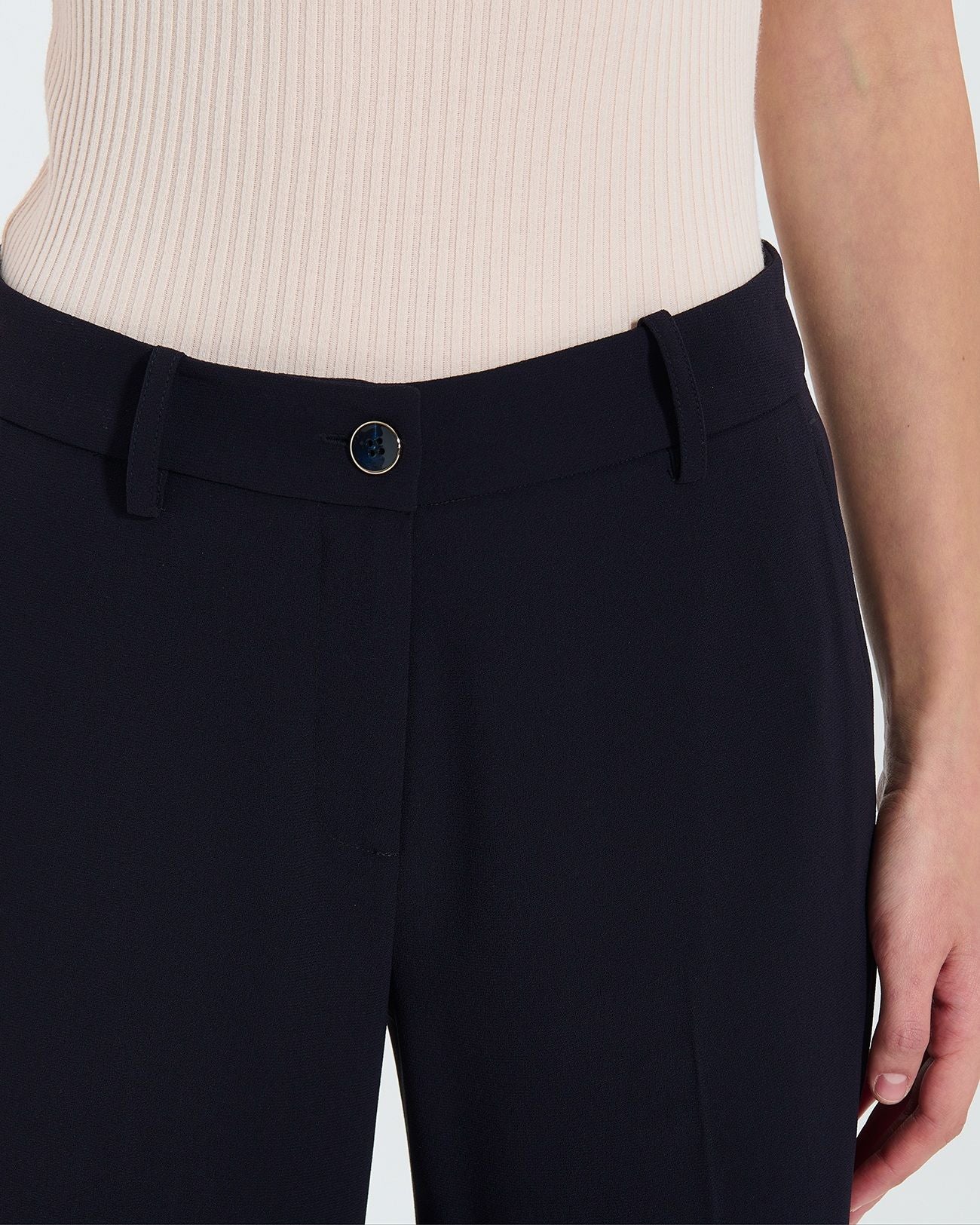 Pantalón fluido de crepe nocturno 2