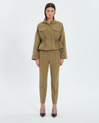 Loose khaki pants_1