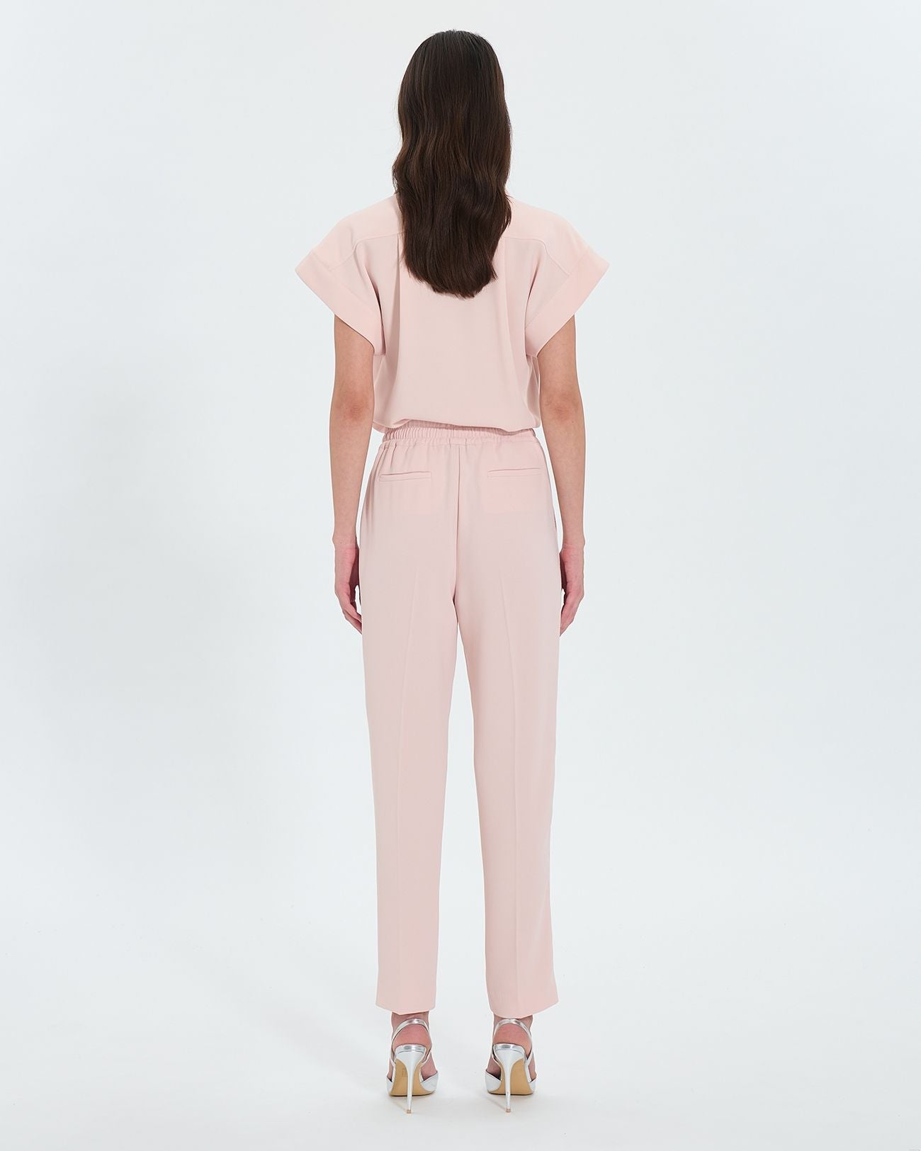 Pantalón ancho en crepe nude_3