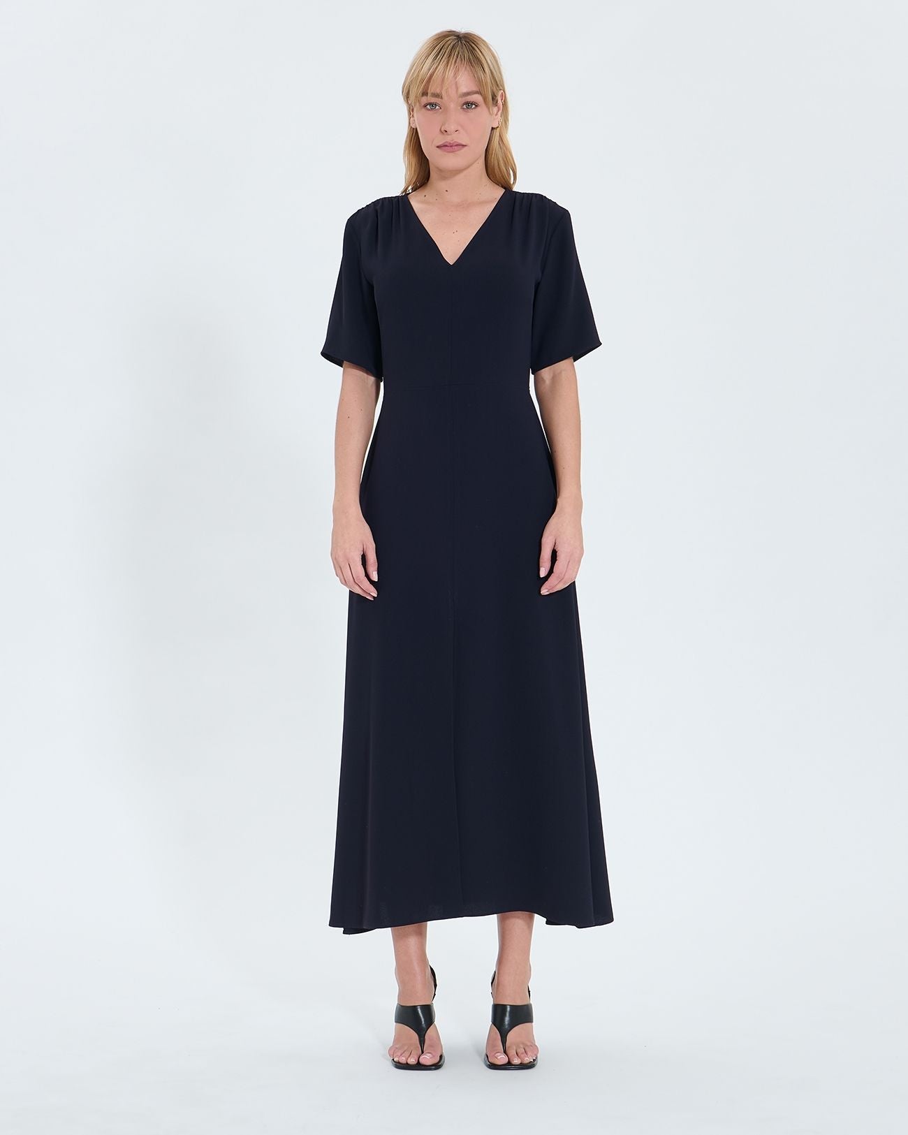 Robe évasée en crêpe nocturne_4