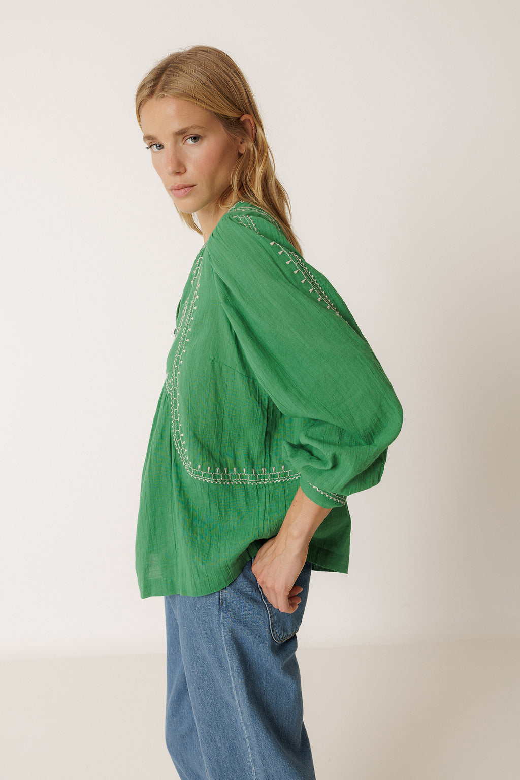 Blusa con Bordado Étnico - Verde