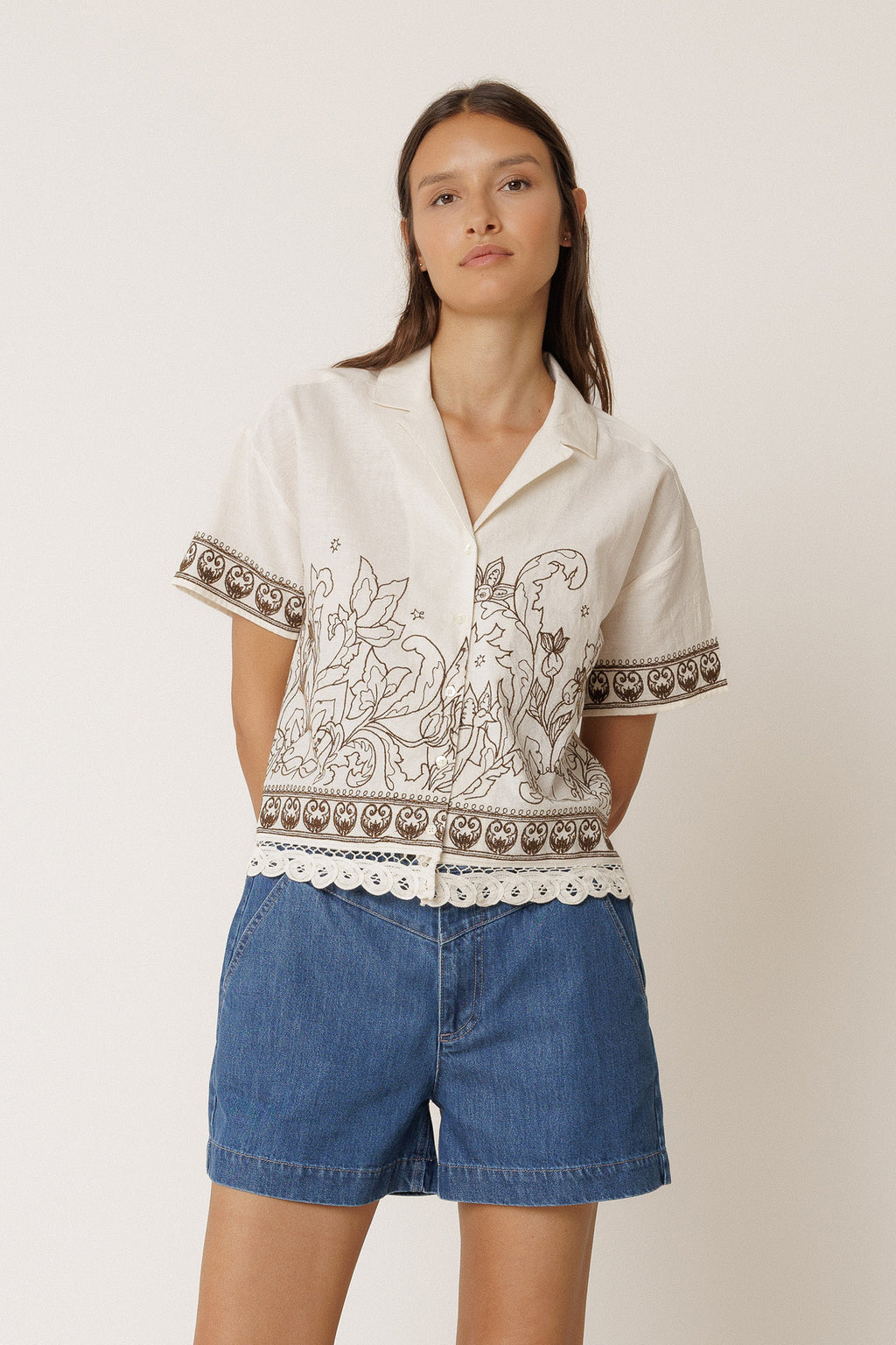 Contrast Embroidery Shirt - Ecru