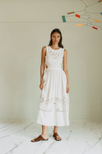 Vestido con Detalles Bordados - Crudo