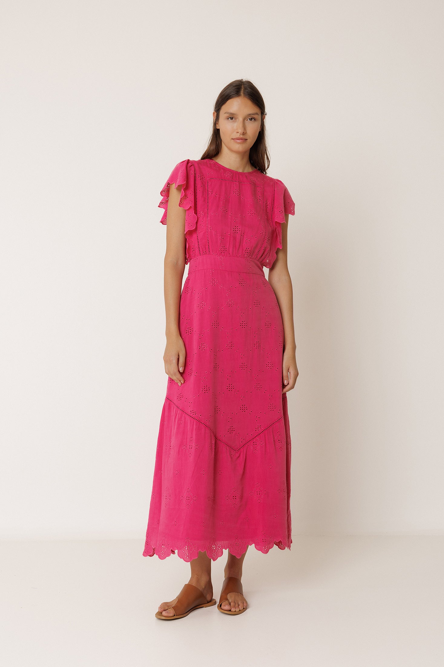 Vestido Largo con Bordado Schiffli - Fresa