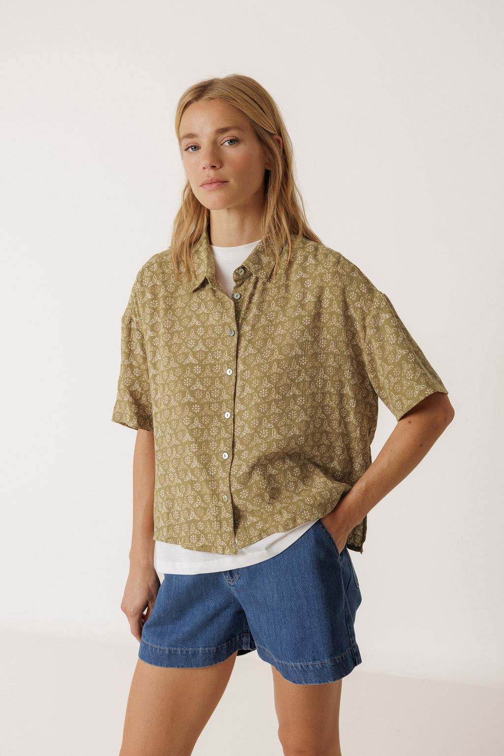 Camisa Oversize con Estampado Blockprint - Caqui