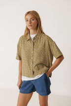 Camisa Oversize con Estampado Blockprint - Caqui