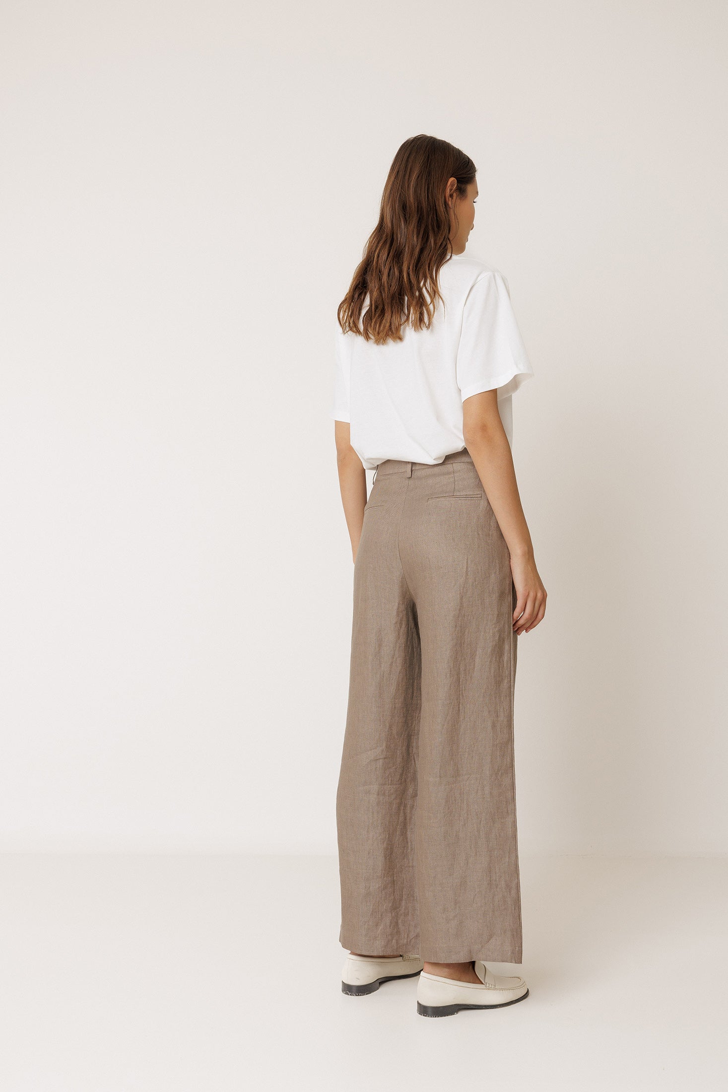 Pleated Linen Trousers - Tobacco
